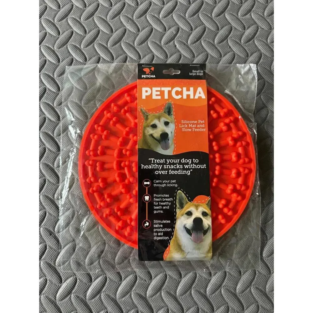 PETCHA Dog Silicone Pet Lick Mat and Slow Feeder